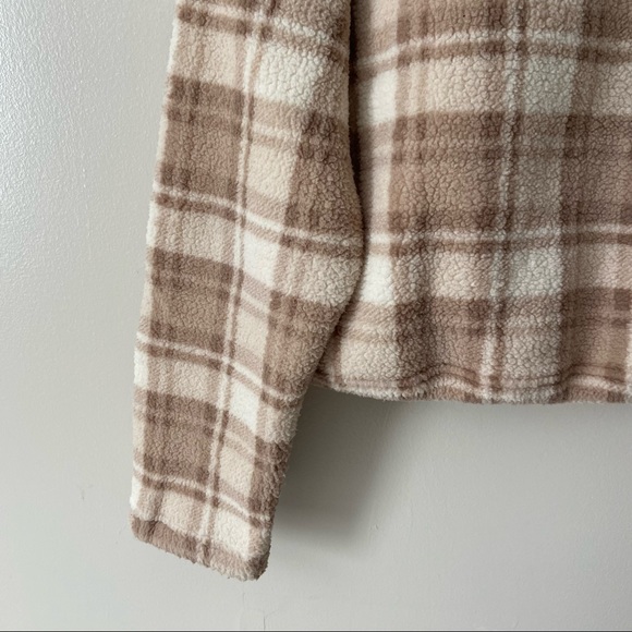 Sherpa Quarter Zip Cropped Fleece Plaid Pullover - Picture 4 of 4